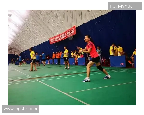 广州羽毛球队以78分稳居挑战赛积分榜首位展现强劲实力